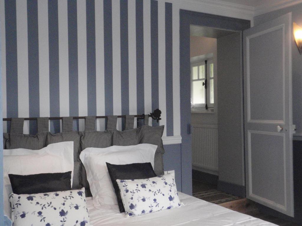Demeure D'Hotes L'Hermitage Mouxy Zimmer foto