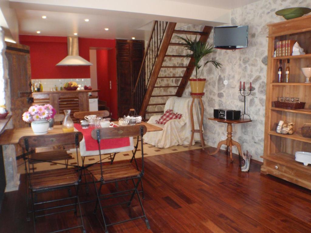 Demeure D'Hotes L'Hermitage Mouxy Zimmer foto