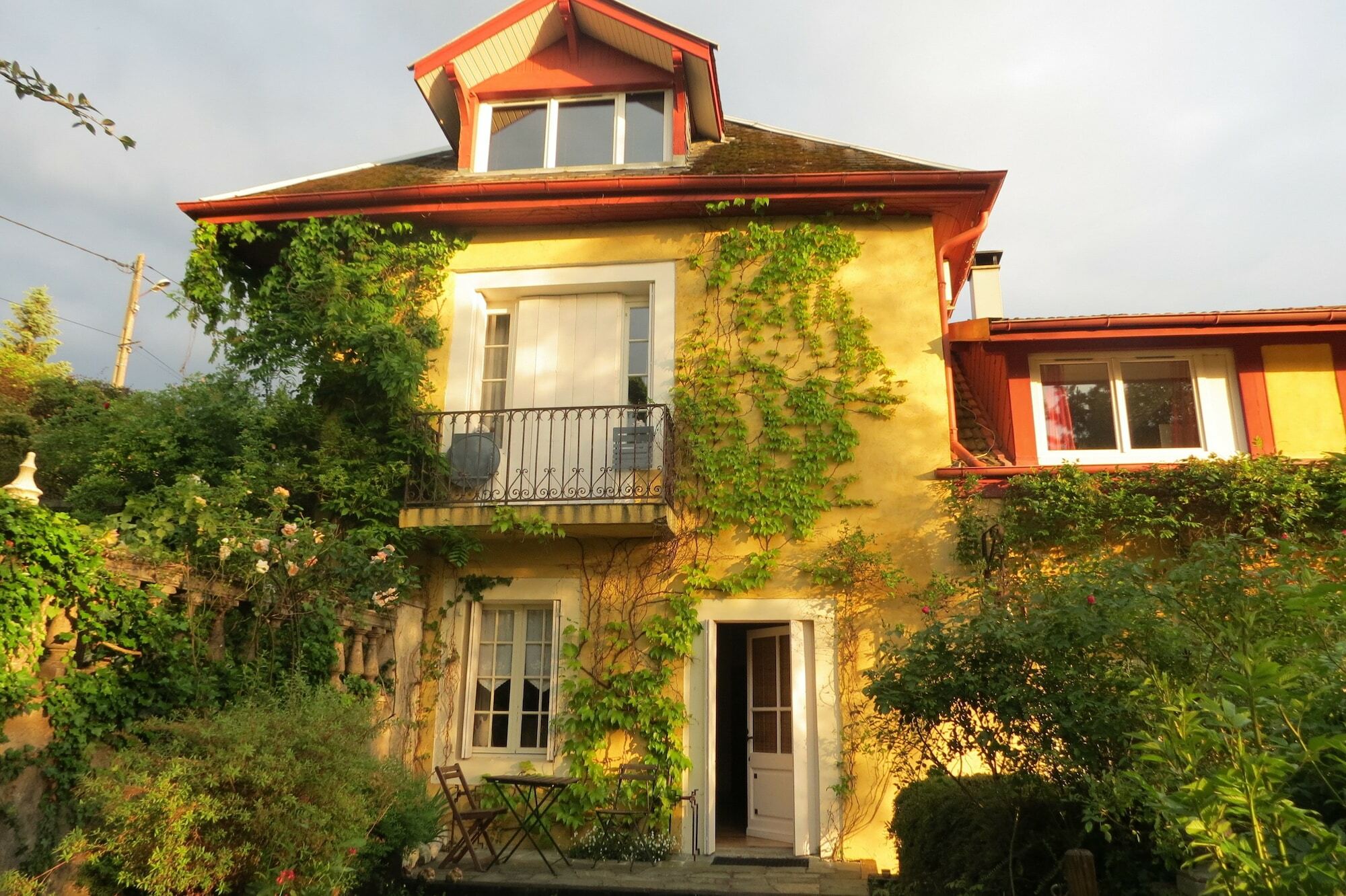 Demeure D'Hotes L'Hermitage Mouxy Exterior foto